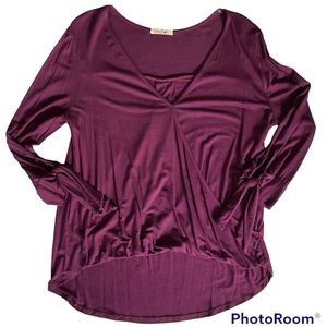 Wrap style blouse with tie sleeves. Medium.